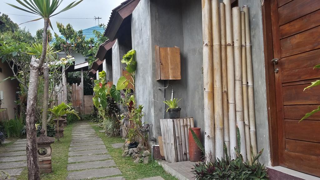 Made Oka Homestay And Warung Munduk  Exterior photo